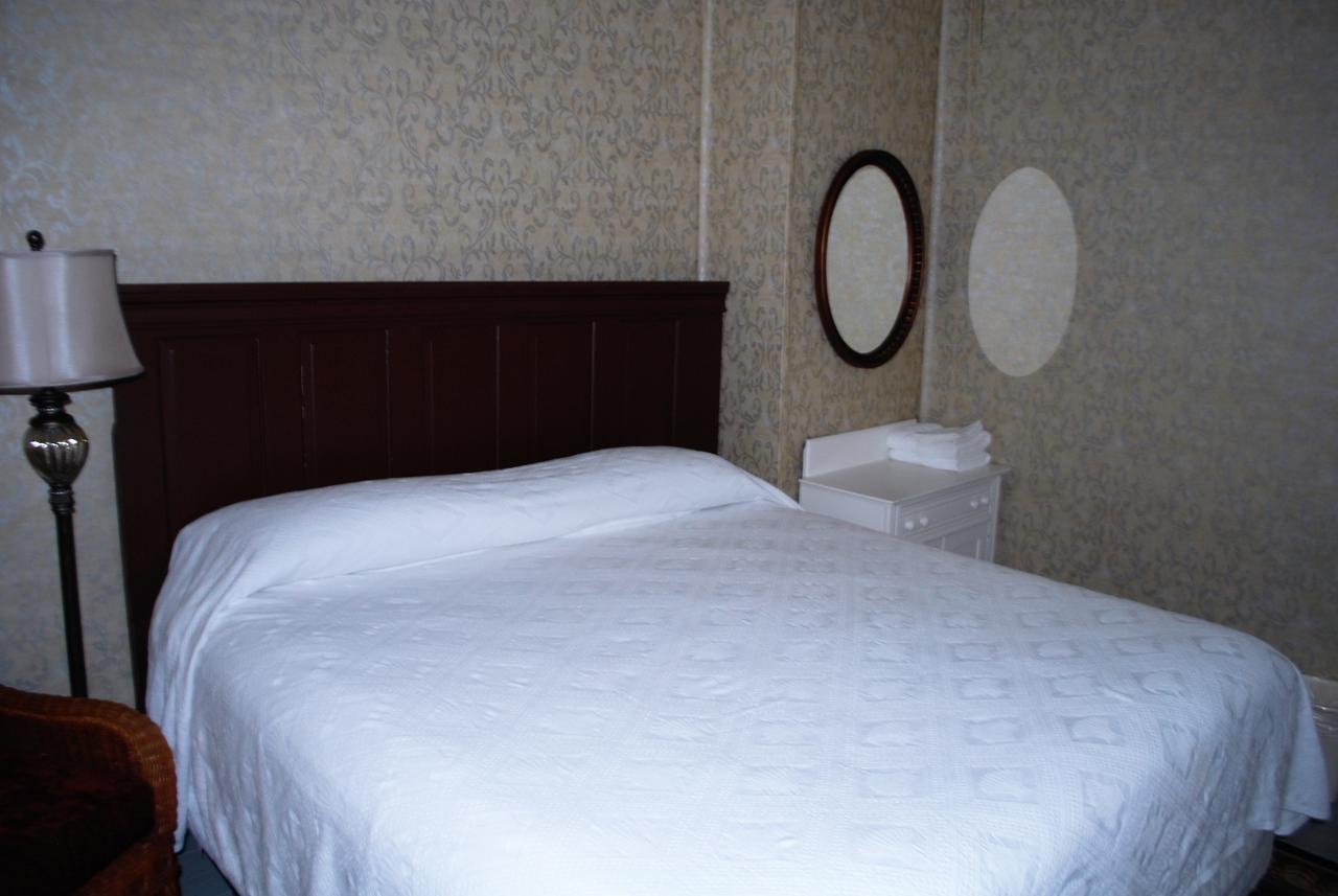 The Historic Park Hotel Put-in-Bay Exterior foto